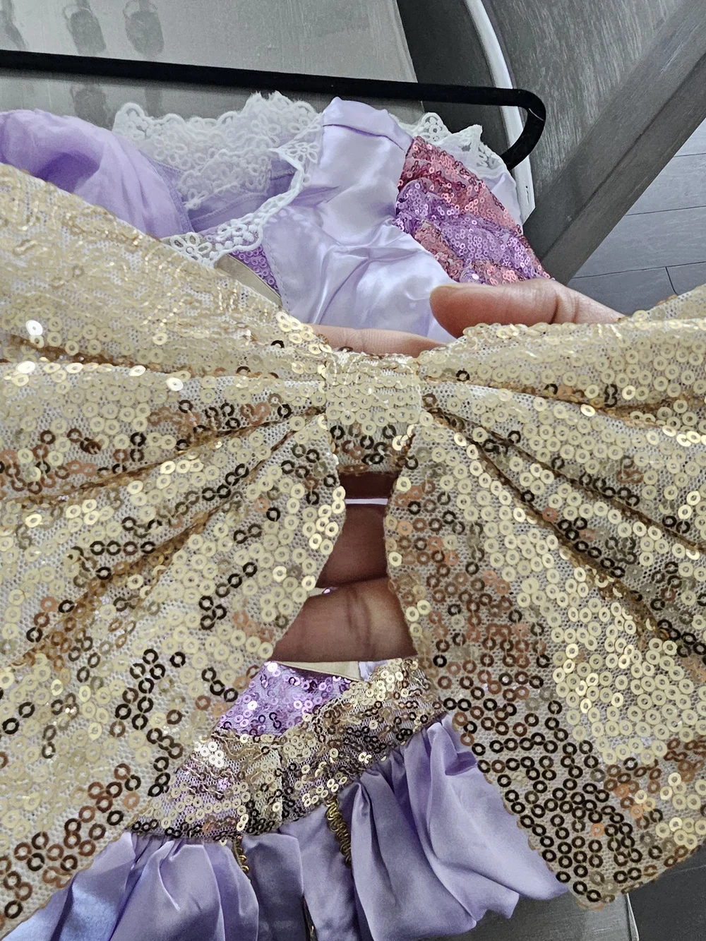 Purple rapunzel Costume With Bow For Girls Different Sizes Avalible
